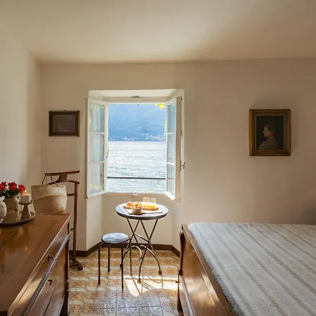 Terrace On Orrido Di Waterfall By Rent Apartmán Nesso