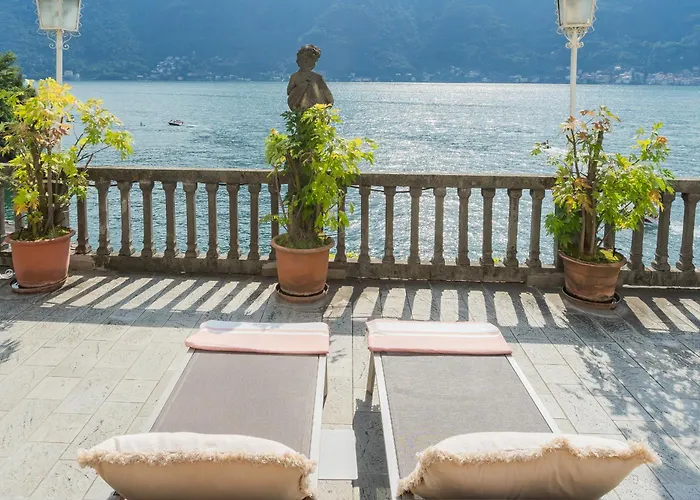 Terrace On Orrido Di Waterfall By Rent * Нессо